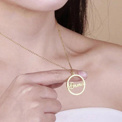 Round Pendant Personalized Name Necklace - Melcharm